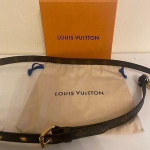 Louis Vuitton Pochette Métis Strap